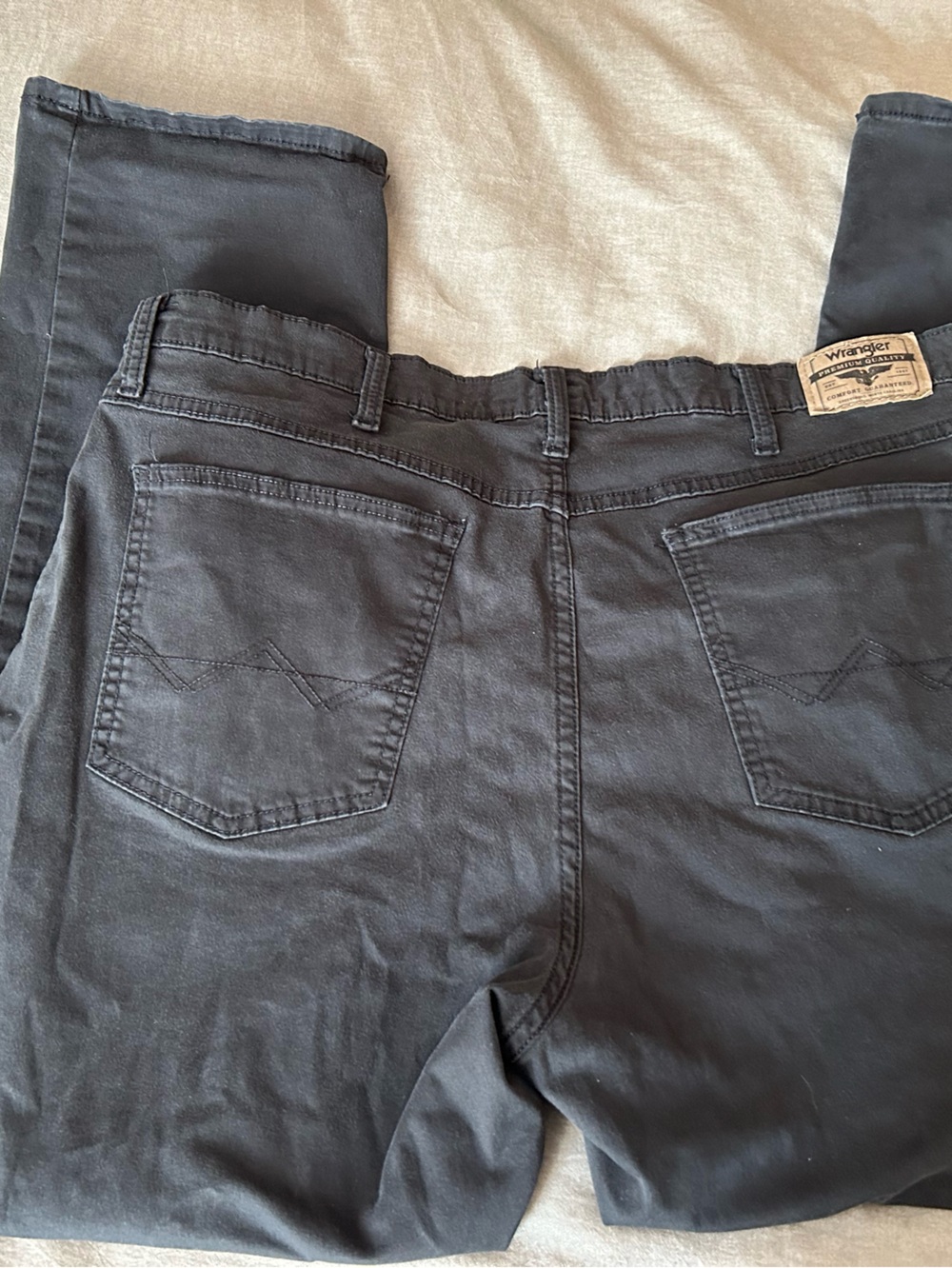 Wrangler Men's Straight Jeans in Black